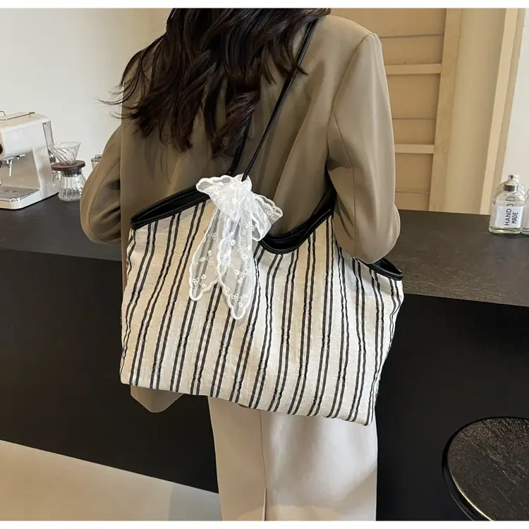 Striped Shoulder Bag for Women Spring 2025 — feature 30