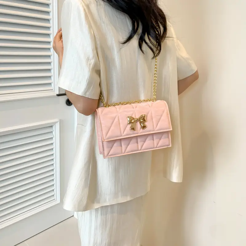 Women's Diamond Bow Chain Shoulder Bag White - Image 6