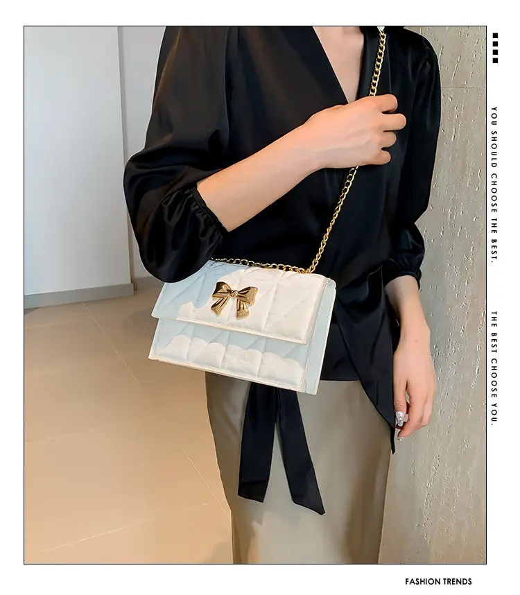 Women's Diamond Bow Chain Shoulder Bag White — feature 1