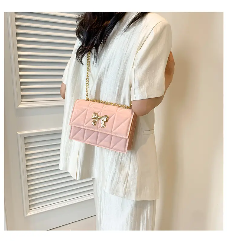 Women's Diamond Bow Chain Shoulder Bag White — feature 15