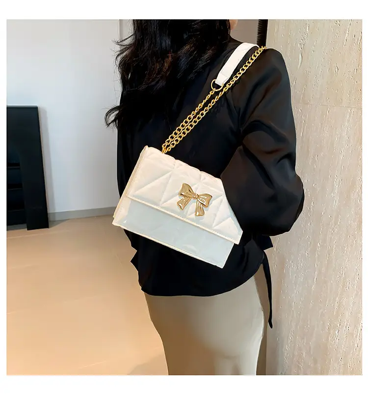 Women's Diamond Bow Chain Shoulder Bag White — feature 21