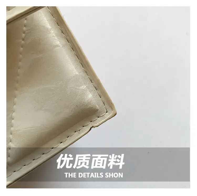 Women's Diamond Bow Chain Shoulder Bag White — feature 5