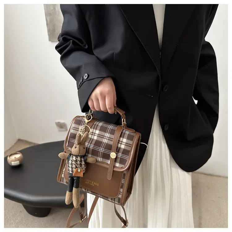 British Style Plaid Shoulder Bag for Women 2025 — feature 10