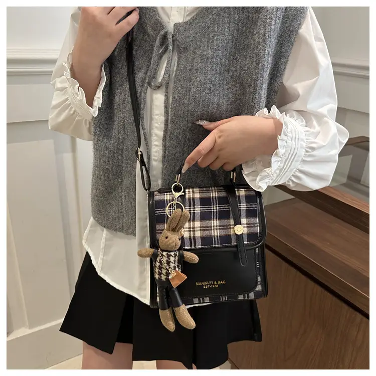 British Style Plaid Shoulder Bag for Women 2025 — feature 19