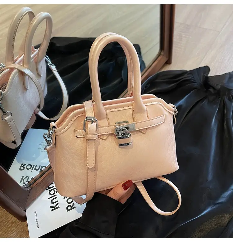 White Retro Shell Shoulder Bag for Women — feature 14