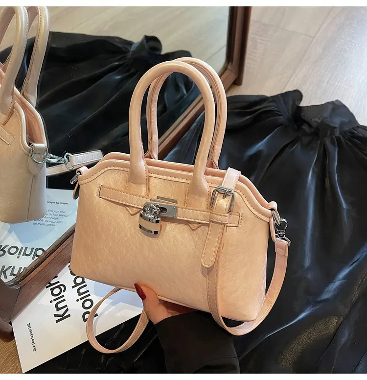 White Retro Shell Shoulder Bag for Women — feature 15