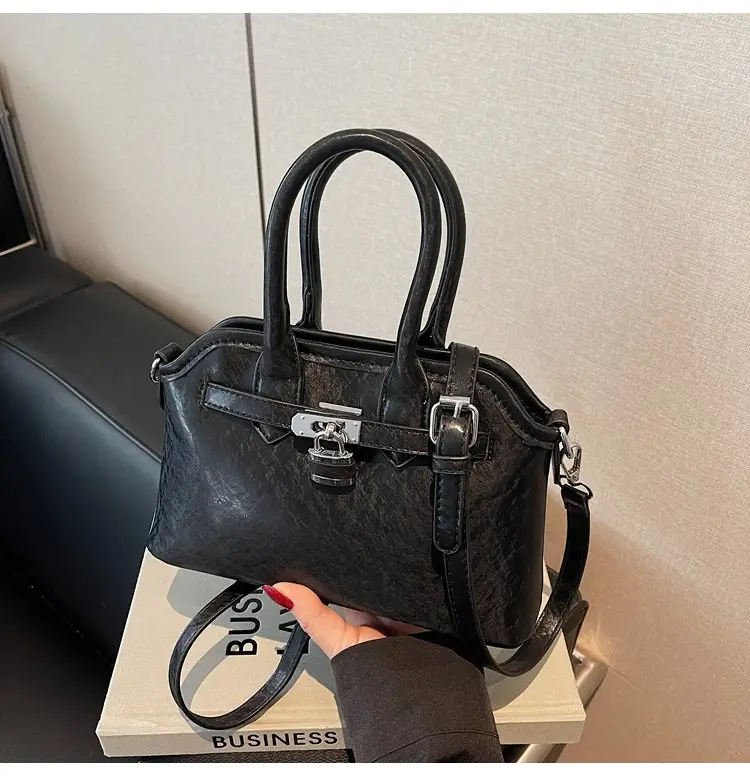 White Retro Shell Shoulder Bag for Women — feature 23