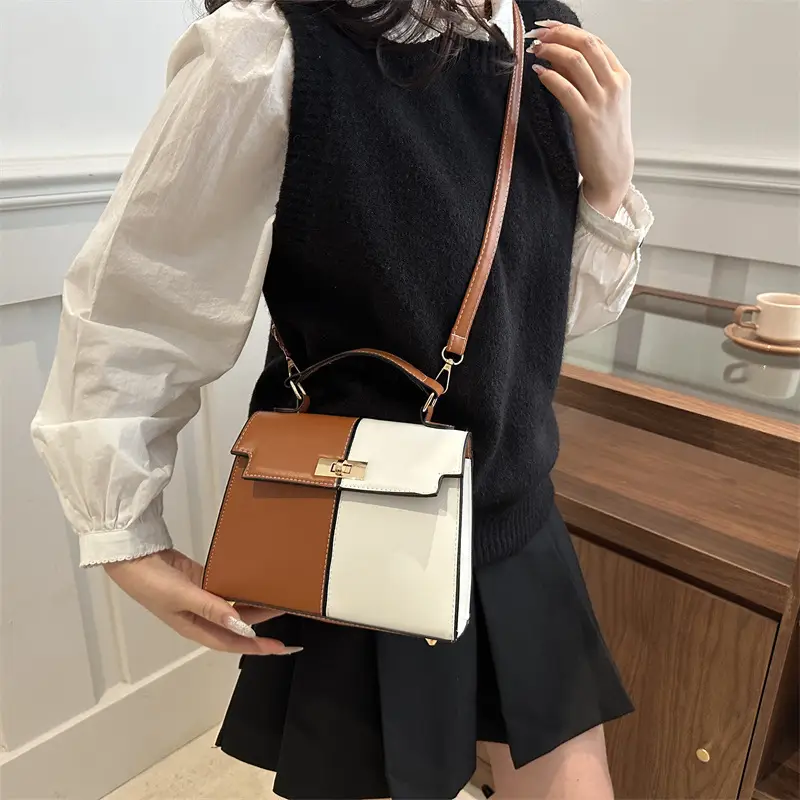 Contrast Gold Button Kelly Bag 2025 New