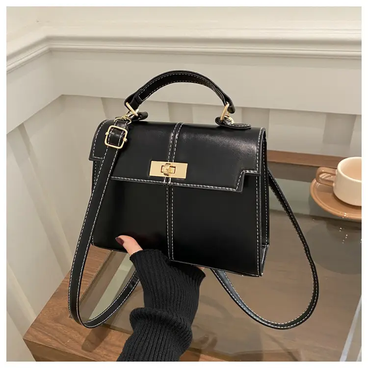 Contrast Gold Button Kelly Bag 2025 New — feature 28