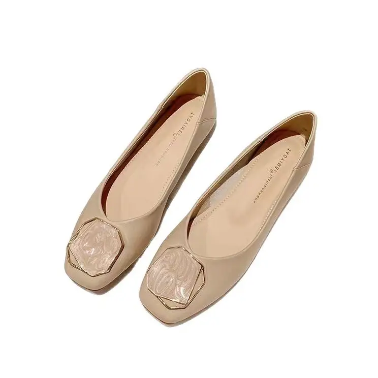 Women's White Square Toe Flat Heels 2025 - Image 7