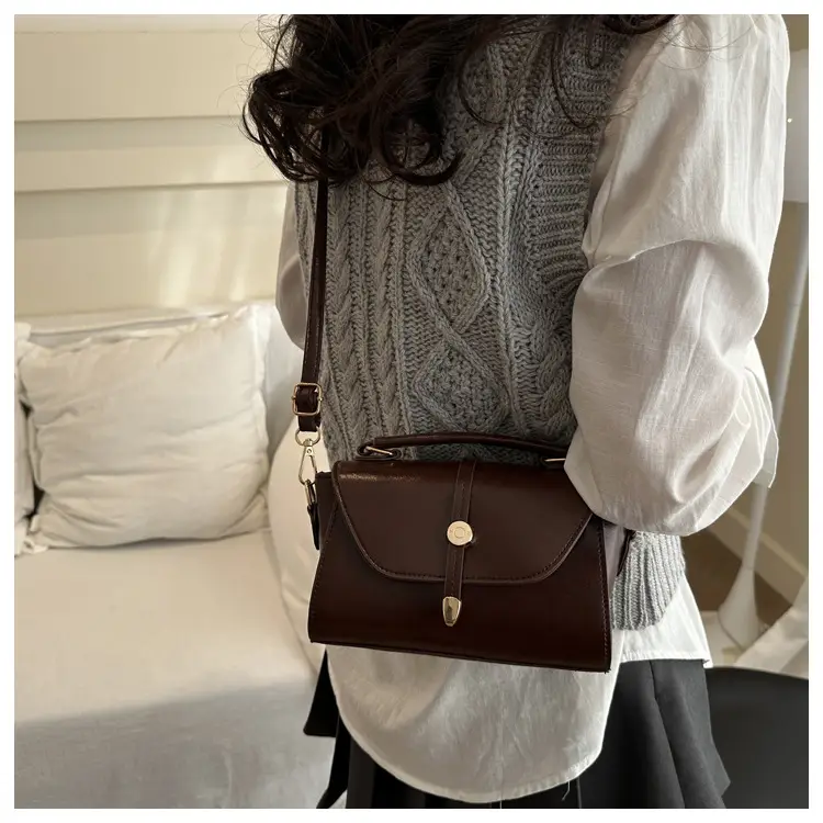 Women's Beige Crossbody Bag for Summer 2025 — feature 11