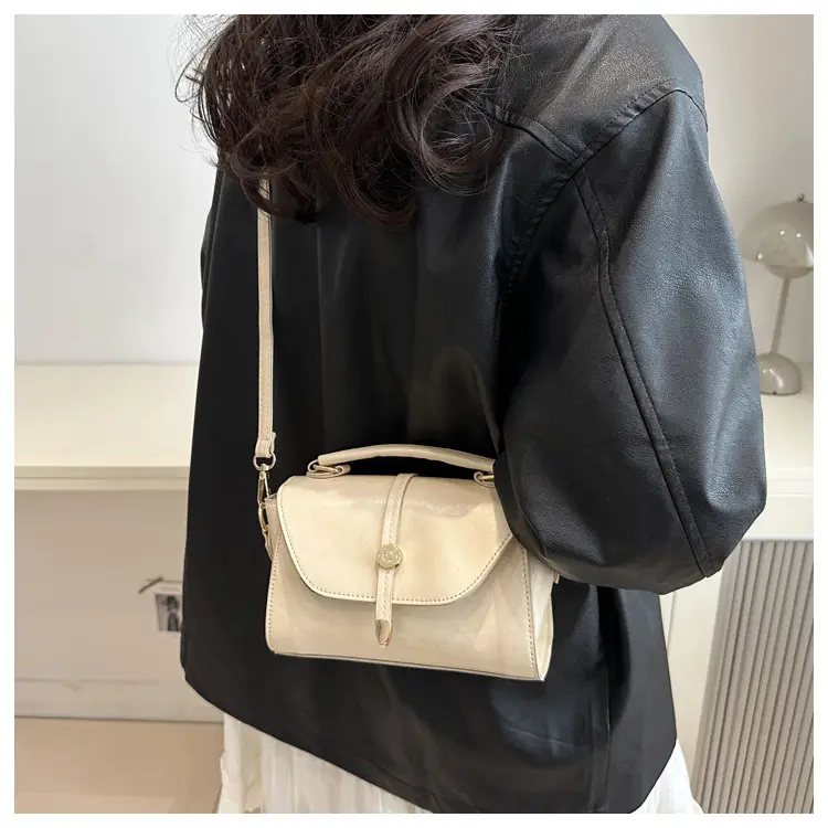 Women's Beige Crossbody Bag for Summer 2025 — feature 7