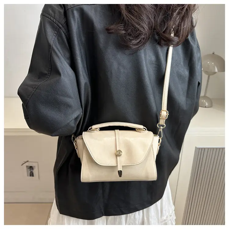 Women's Beige Crossbody Bag for Summer 2025 — feature 8