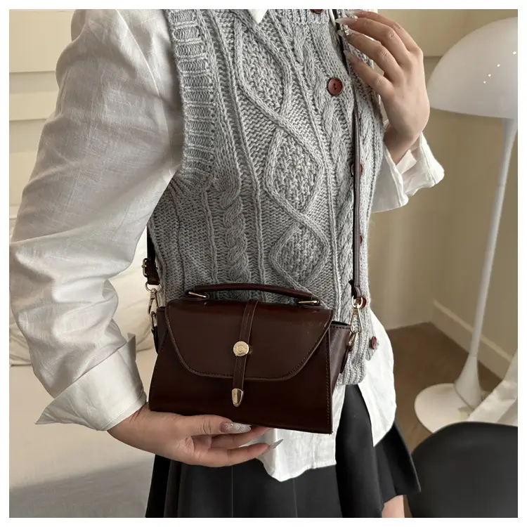 Women's Beige Crossbody Bag for Summer 2025 — feature 9