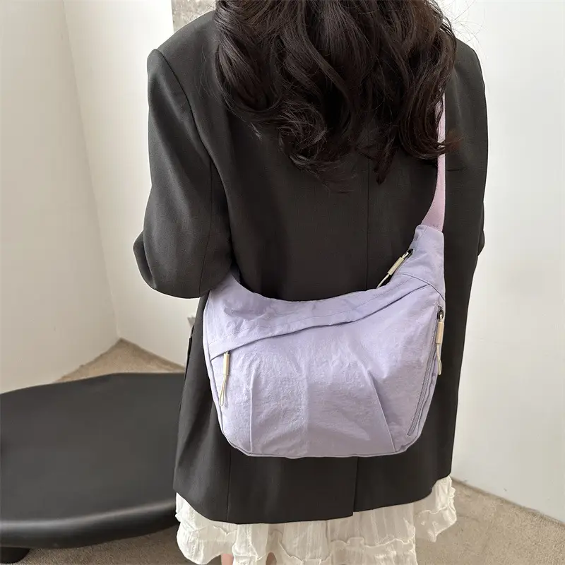 Pink Nylon Shoulder Bag for Women, 2025 New Style, Large Capacity, Lightweight, Artistic Design - Image 9