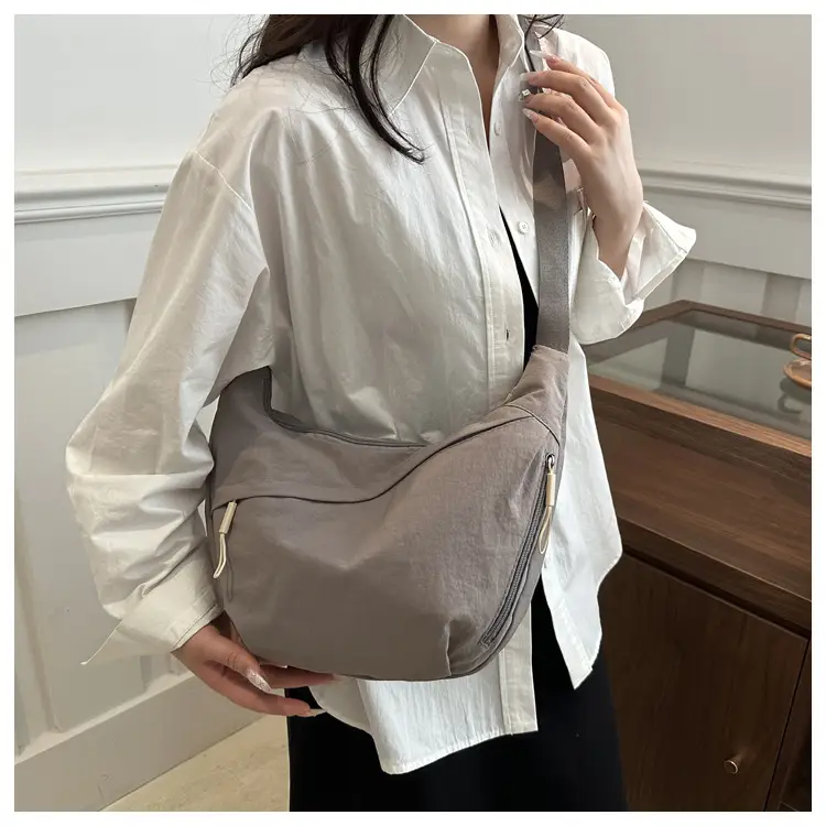 Pink Nylon Shoulder Bag for Women, 2025 New Style, Large Capacity, Lightweight, Artistic Design — feature 19