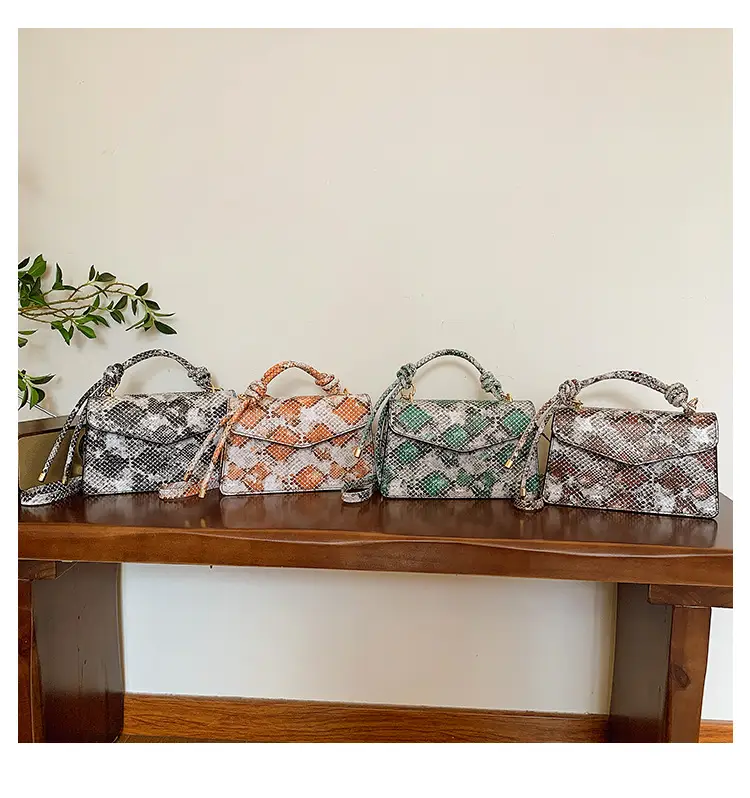 Women's Snake Pattern Crossbody Bag 2025 — feature 22