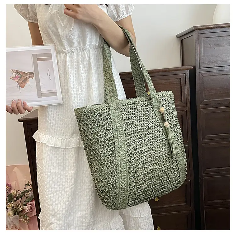Green Woven Straw Tote Bag for Women Large Capacity Casual All-match — feature 12