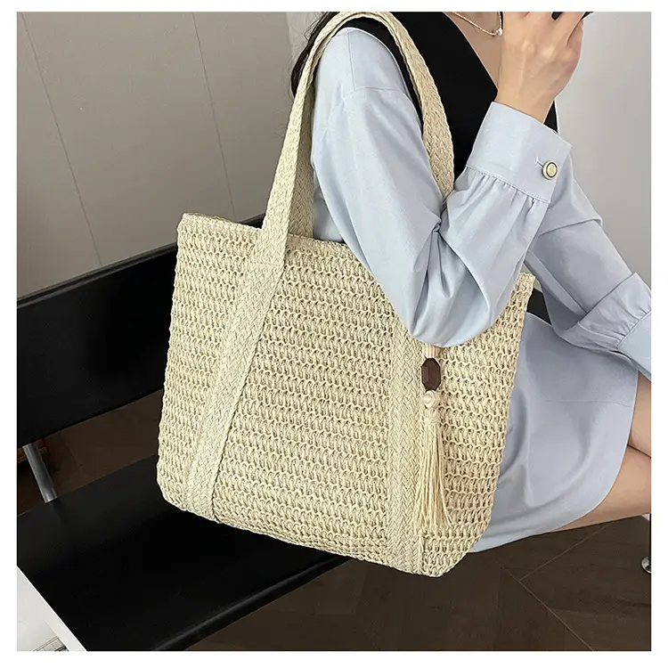 Green Woven Straw Tote Bag for Women Large Capacity Casual All-match — feature 16