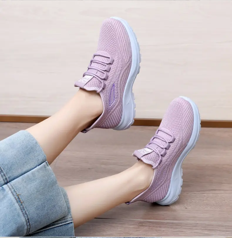 Spring New Women's Shoes, Breathable Fly-Knit Lightweight and Comfortable Walking Shoes, Middle-Aged and Elderly Mom's Shoes, Sports and Casual Shoes — feature 17
