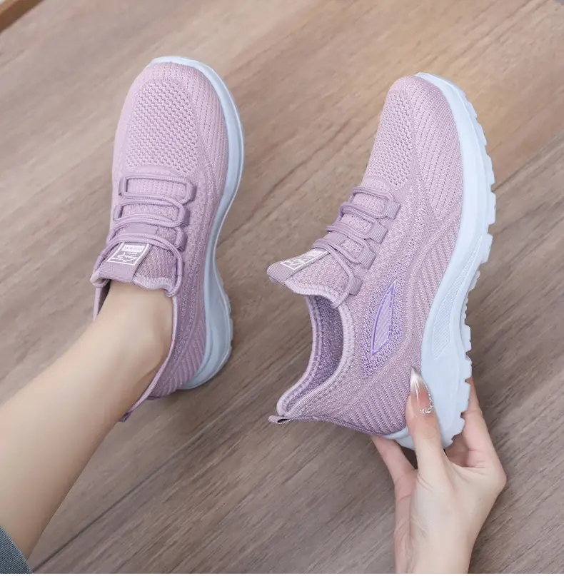 Spring New Women's Shoes, Breathable Fly-Knit Lightweight and Comfortable Walking Shoes, Middle-Aged and Elderly Mom's Shoes, Sports and Casual Shoes — feature 19