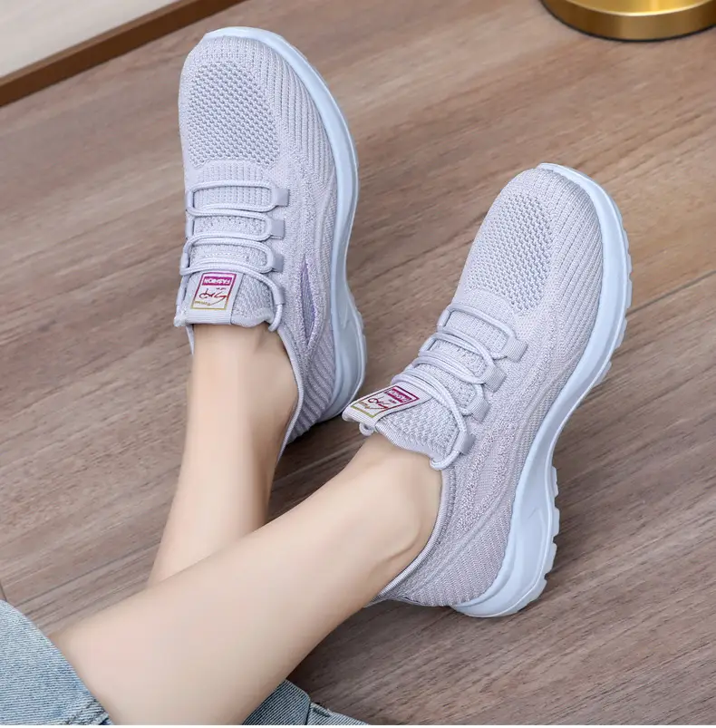 Spring New Women's Shoes, Breathable Fly-Knit Lightweight and Comfortable Walking Shoes, Middle-Aged and Elderly Mom's Shoes, Sports and Casual Shoes — feature 24