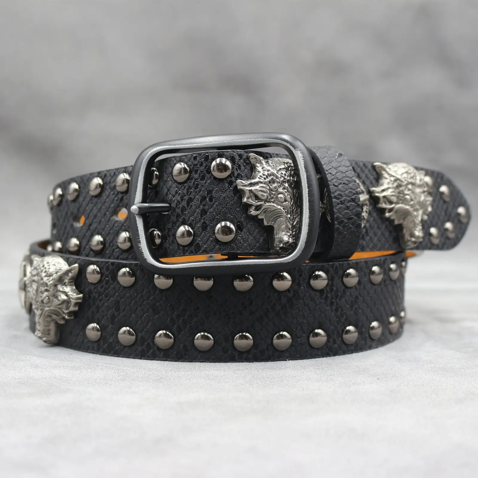 7 Color 3D Wolf Head Rivet Belt for Men - Image 9