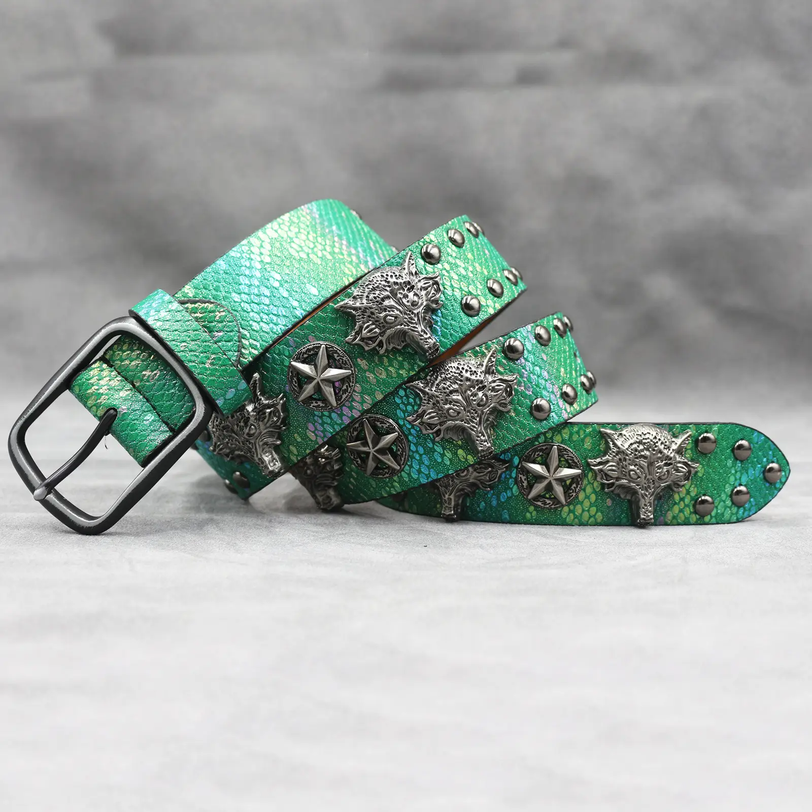 7 Color 3D Wolf Head Rivet Belt for Men — feature 13