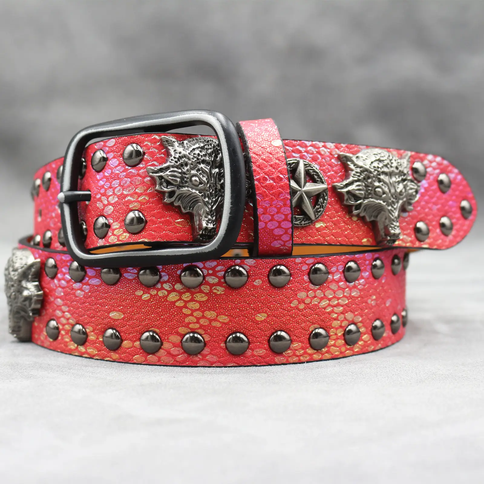 7 Color 3D Wolf Head Rivet Belt for Men — feature 7