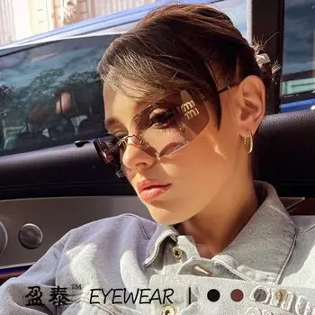 Pink Square Rivet Sunglasses for Women 2025 — feature 4