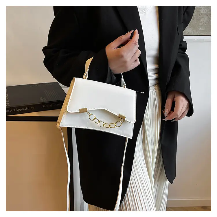 Women's 2025 Spring Box Bag with Chain Design — feature 11