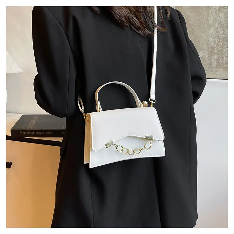 Women's 2025 Spring Box Bag with Chain Design — feature 13