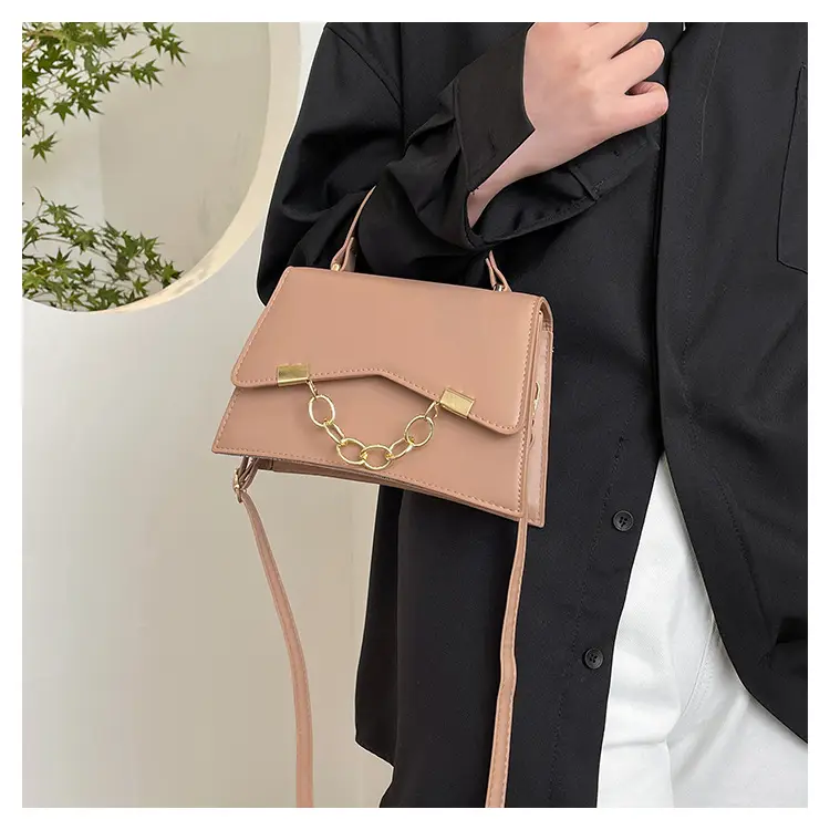 Women's 2025 Spring Box Bag with Chain Design — feature 8