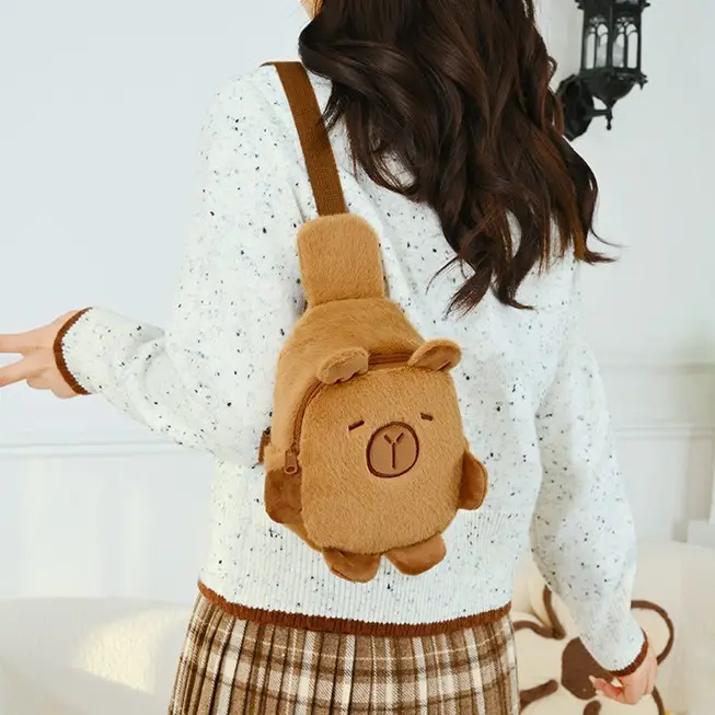 Cute Plush Kapibala Shoulder Bag for Women - Image 3