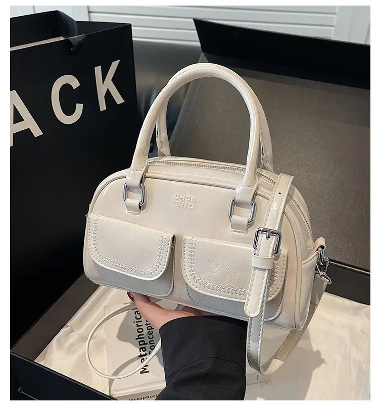 White Korean Style Shoulder Bag 2025 Fashion — feature 1