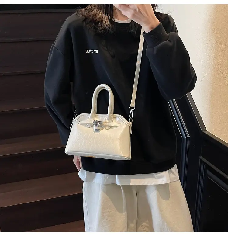 Silver Embroidered Shoulder Bag for Women 2025 — feature 18