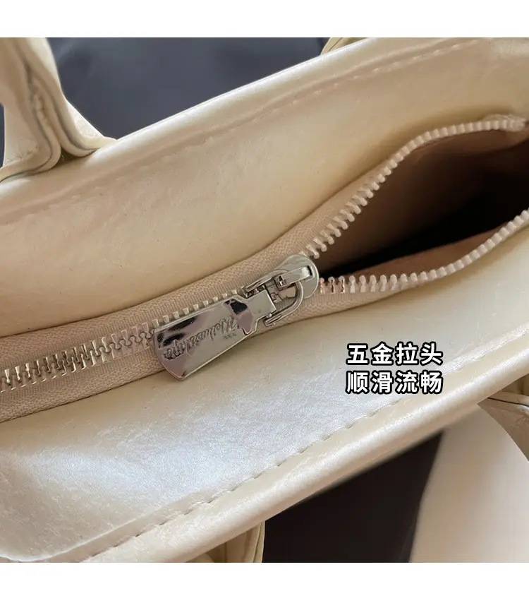 Silver Embroidered Shoulder Bag for Women 2025 — feature 6