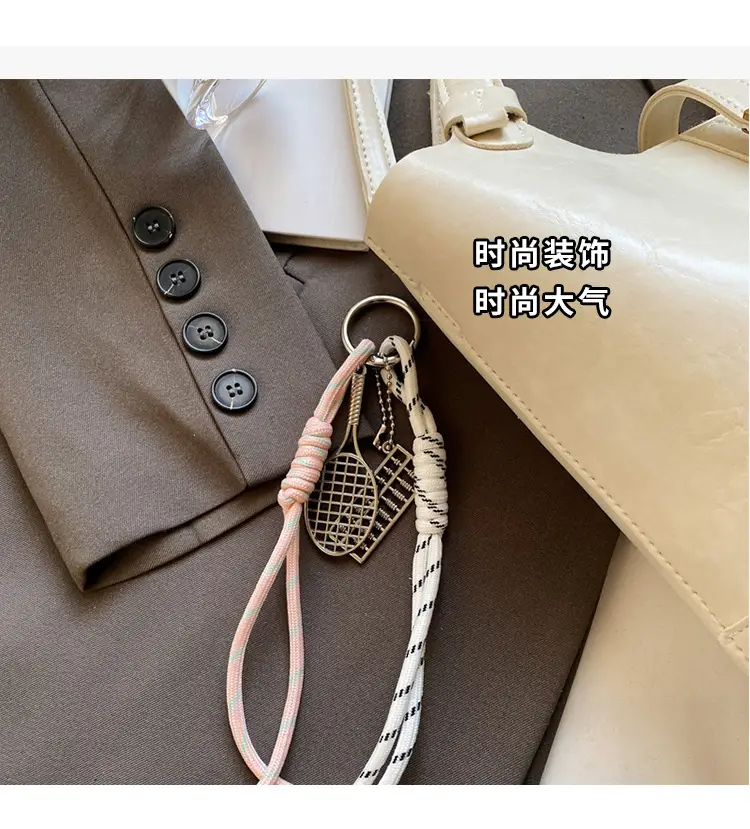 Women's 2025 Retro Bucket Bag Beige Leather — feature 9