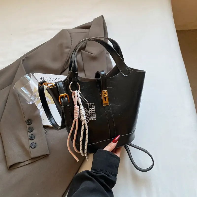 Women's 2025 Retro Bucket Bag Beige Leather