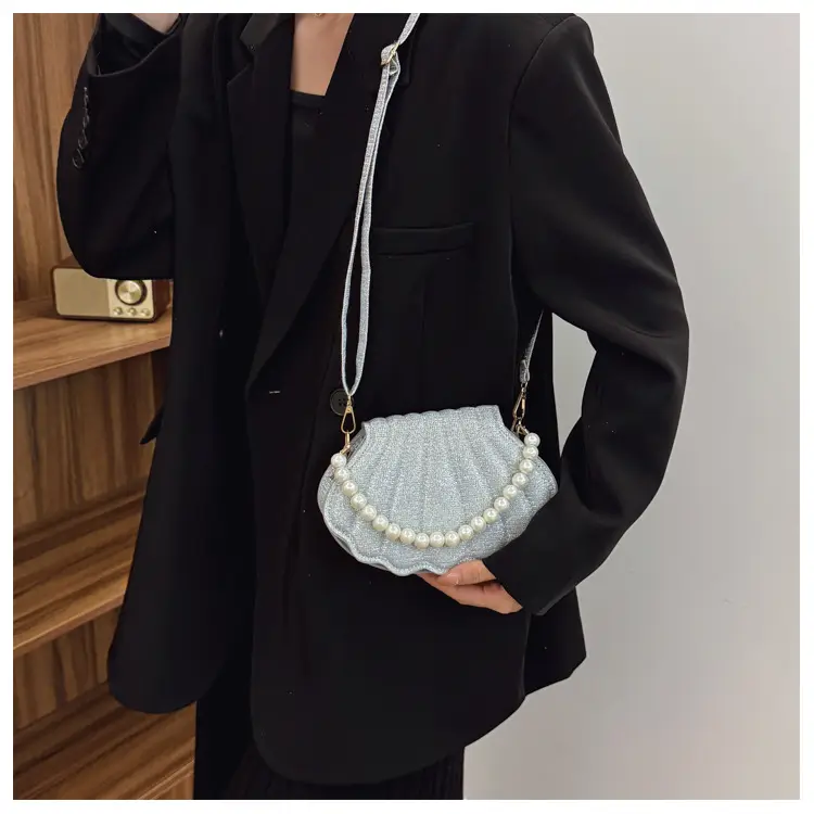 Korean Style Pearl Shoulder Bag 2025 Spring — feature 11