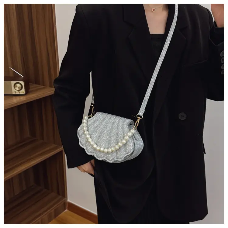 Korean Style Pearl Shoulder Bag 2025 Spring — feature 14