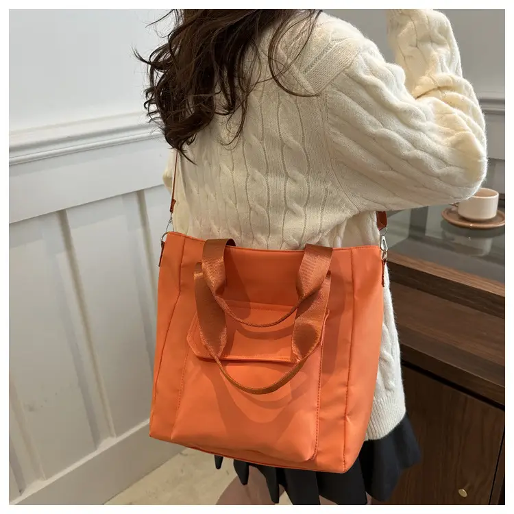 Black Large Capacity Fashion Casual Shoulder Bag 2025 — feature 19