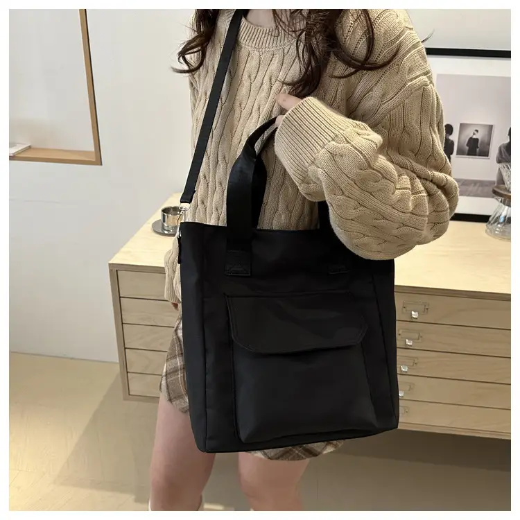 Black Large Capacity Fashion Casual Shoulder Bag 2025 — feature 20