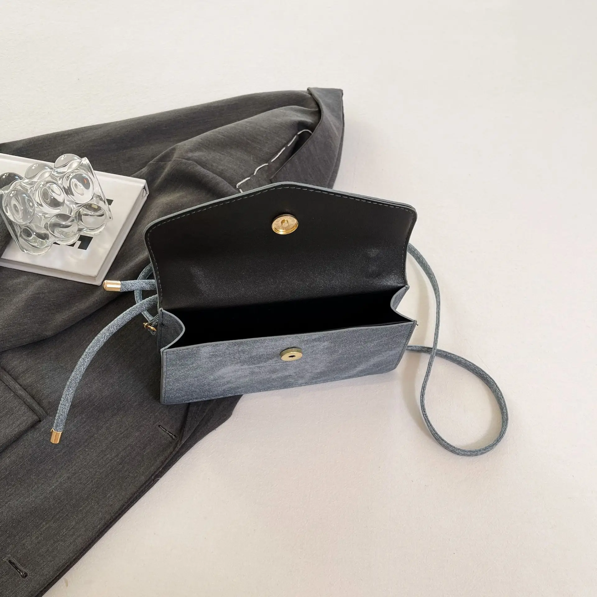 Retro Square Handbag for Women Grey 2025 - Image 8