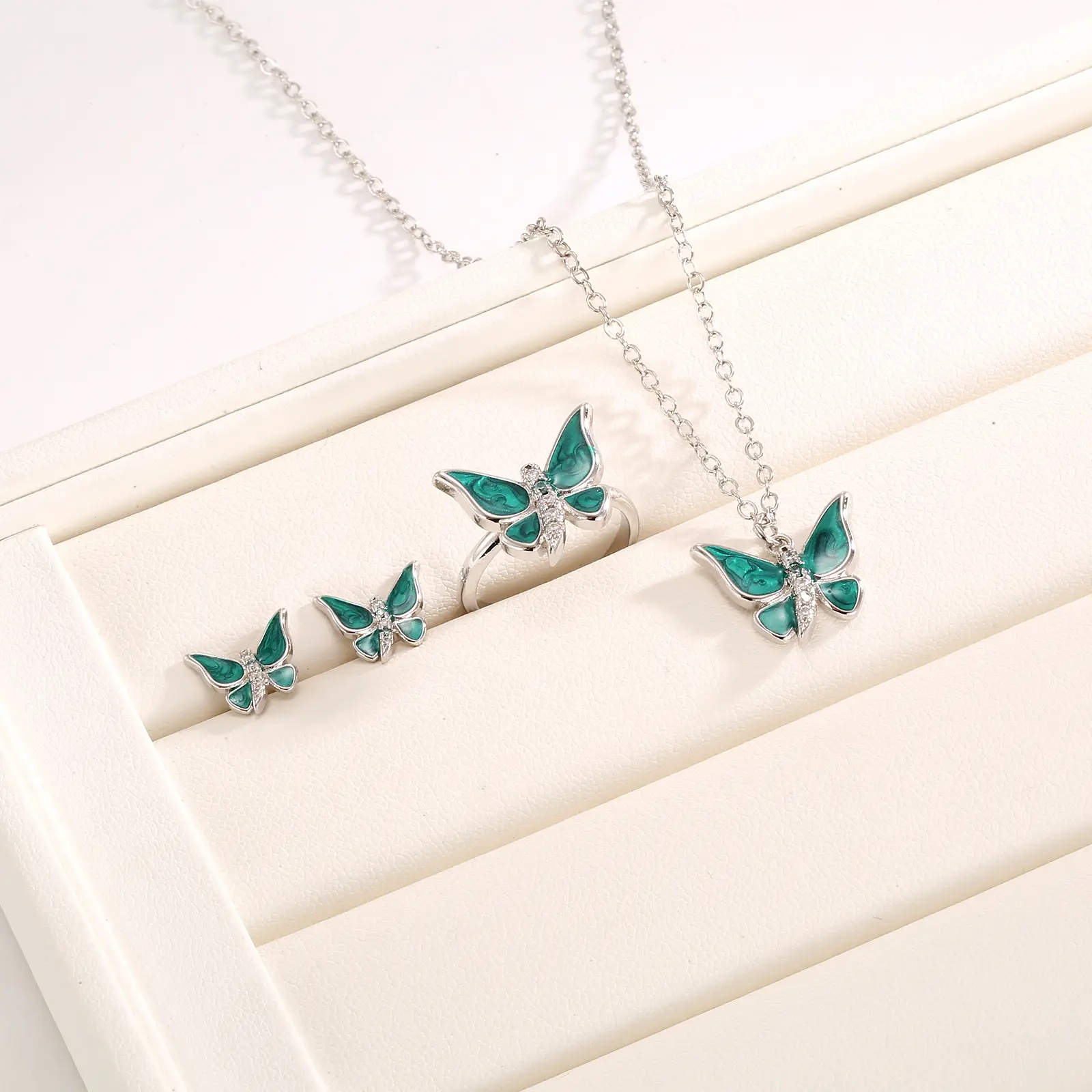 Butterfly Necklace Set for Women Light Luxury Open Ring - Image 2