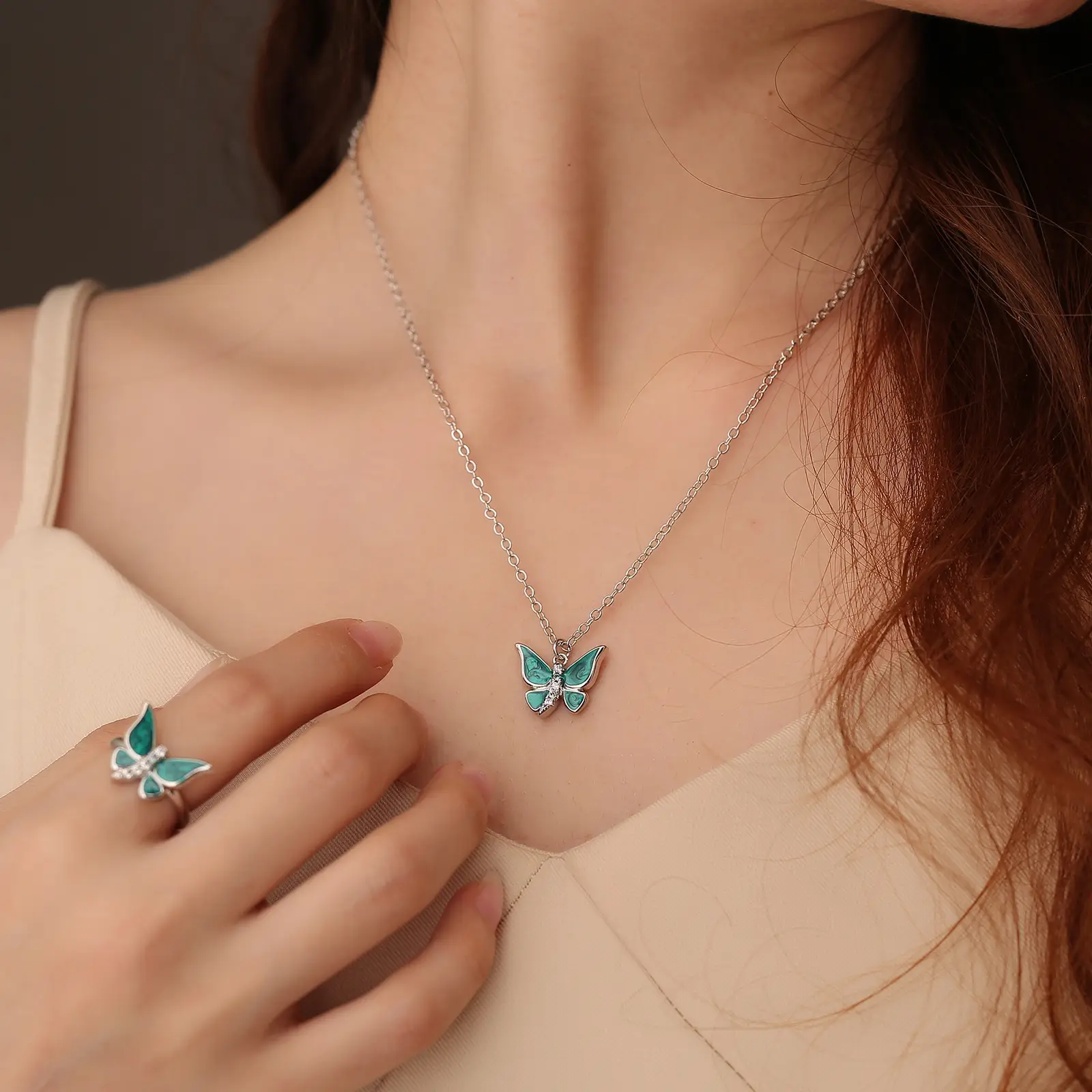 Butterfly Necklace Set for Women Light Luxury Open Ring - Image 5