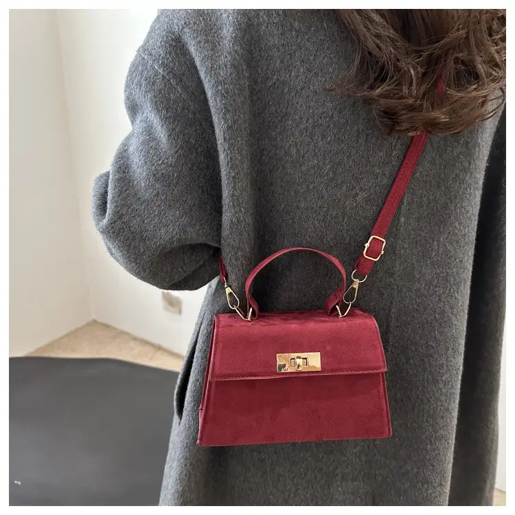 Women's Brown Leather Shoulder Crossbody Bag 2025 — feature 20