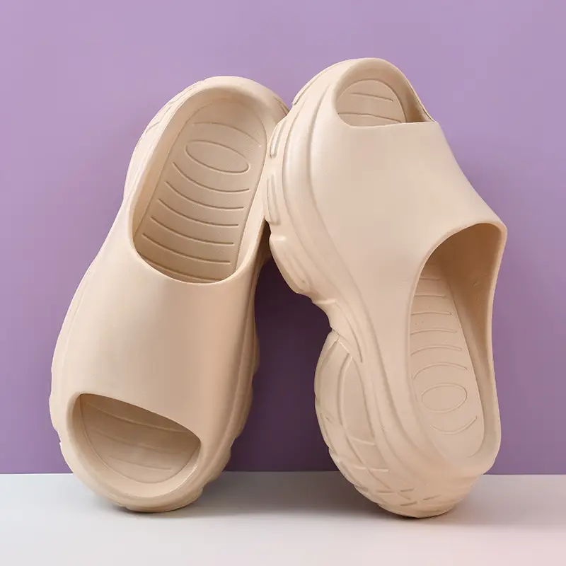 Wholesale thick-soled slippers women's summer new fashion outro height-increasing sandals and slippers beach fashion high-heeled slipper women - Image 2