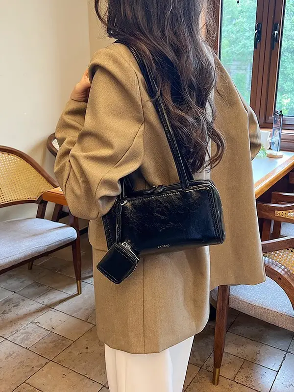 Vintage Style Small Handbag for Women Brown 2026 - Image 8