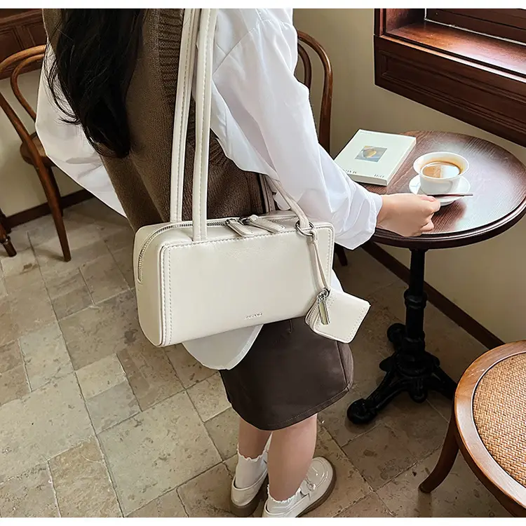 Vintage Style Small Handbag for Women Brown 2026 — feature 20
